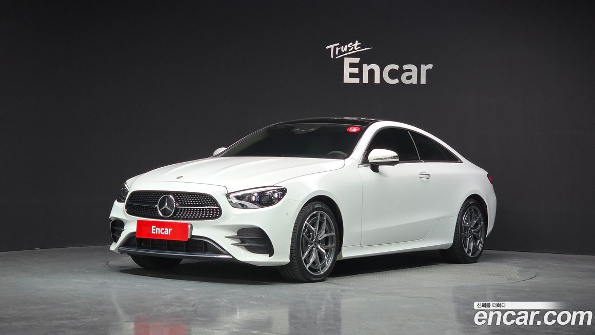 Mercedes-Benz E-Class 2022