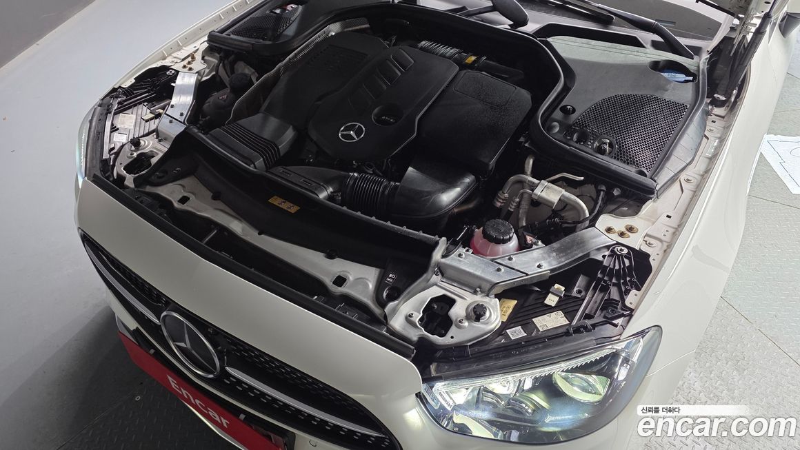 Mercedes-Benz E-Class 2022