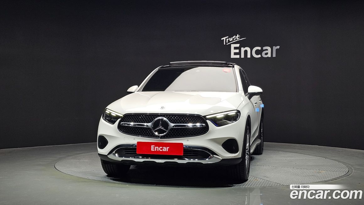 Mercedes-Benz GLC-Class 2025