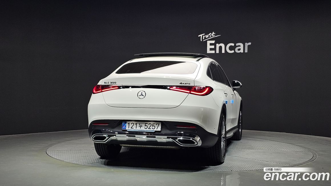 Mercedes-Benz GLC-Class 2025