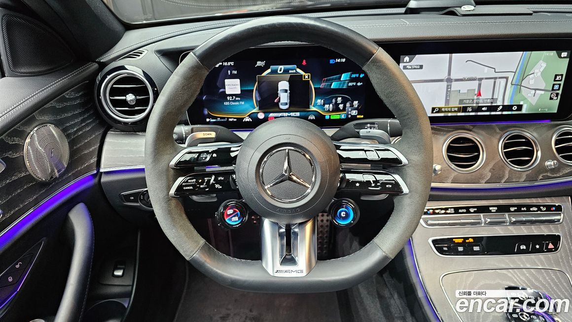 Mercedes-Benz E-Class 2023