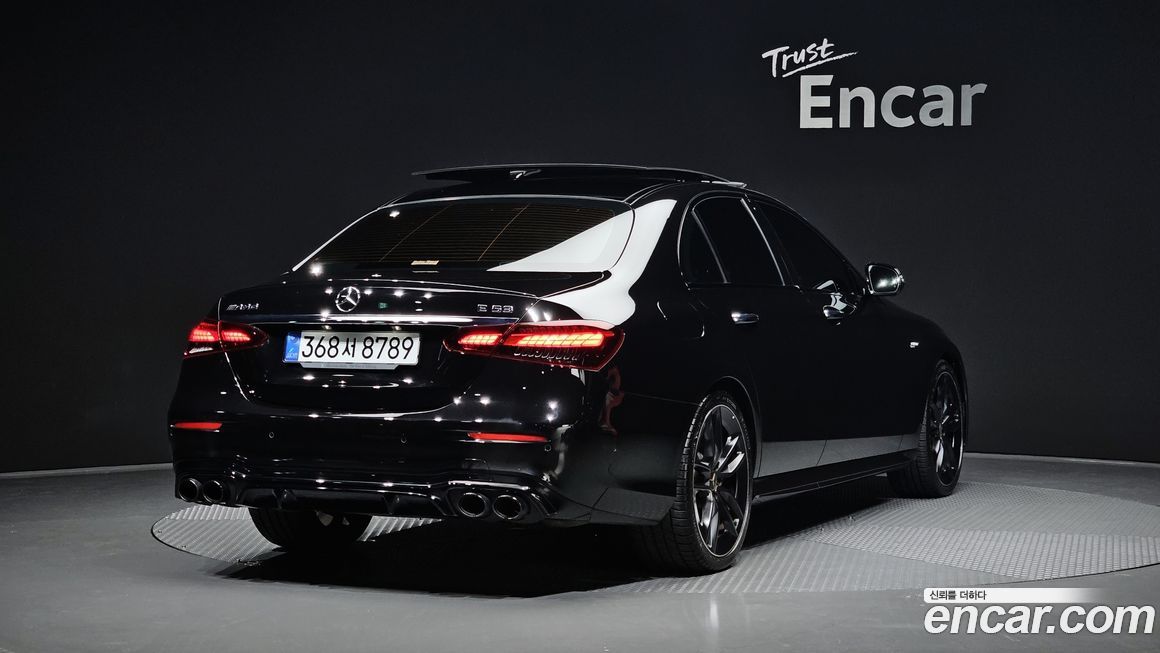 Mercedes-Benz E-Class 2023