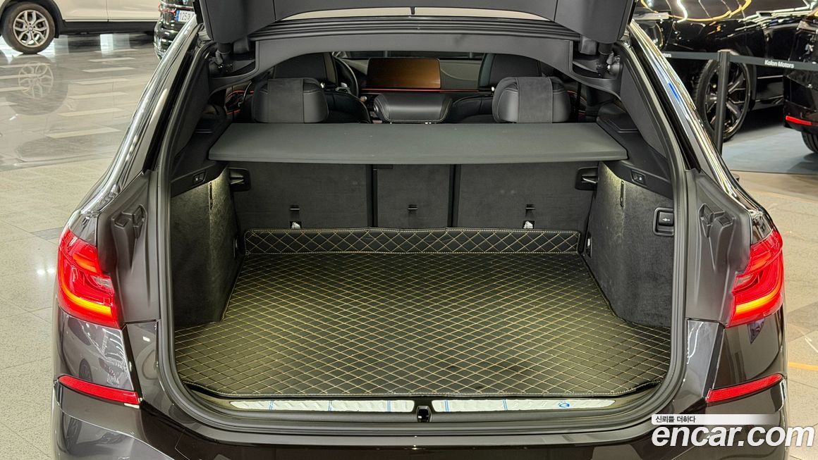 BMW Gran Turismo 2024