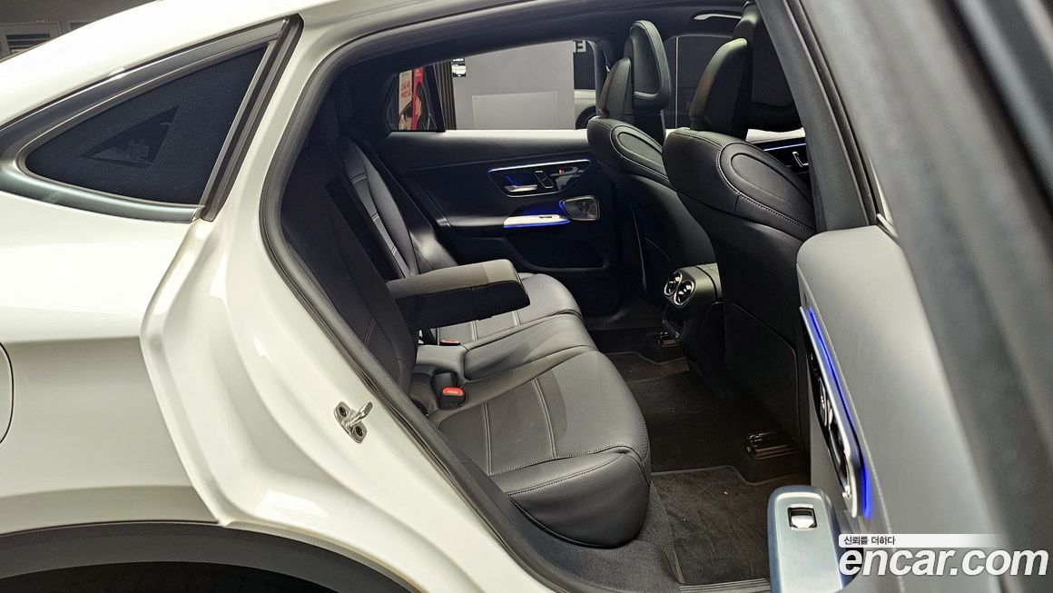 Mercedes-Benz GLC-Class 2025