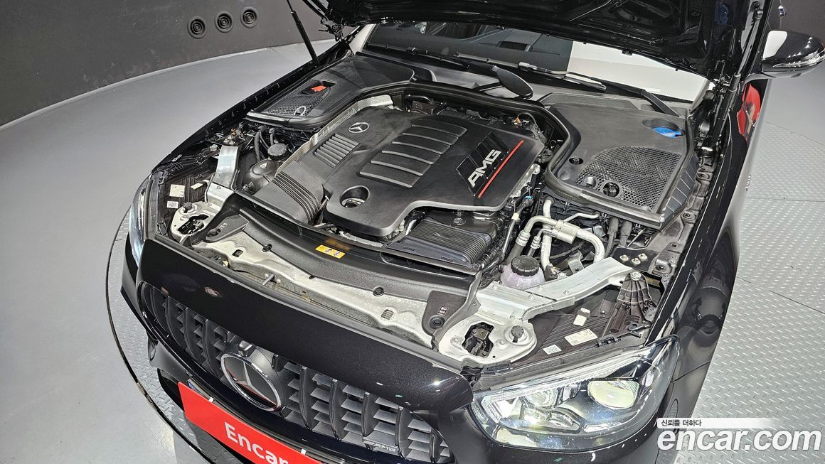 Mercedes-Benz E-Class 2023