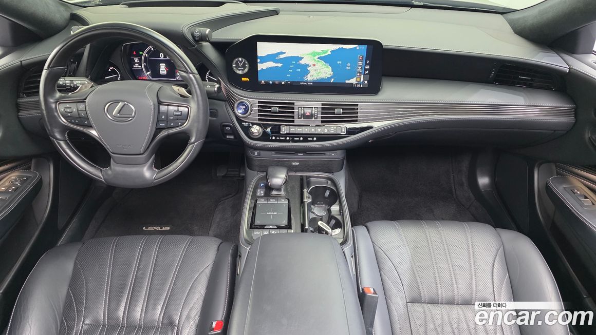 Lexus LS 2021