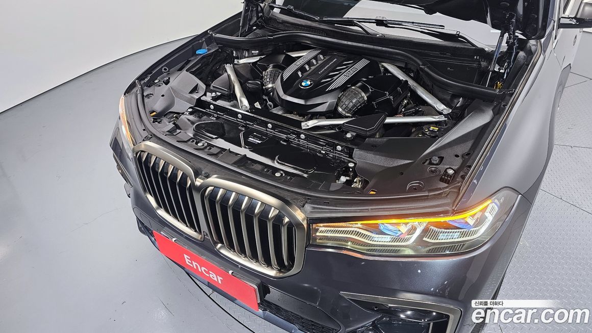 BMW X7 2022
