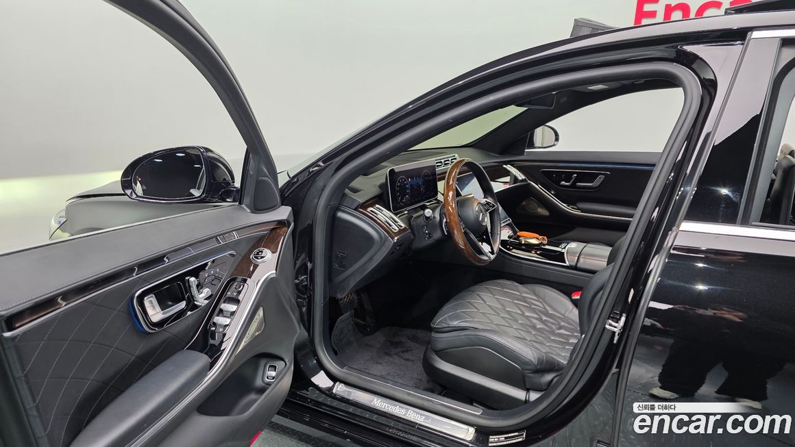 Mercedes-Benz S-Class 2021