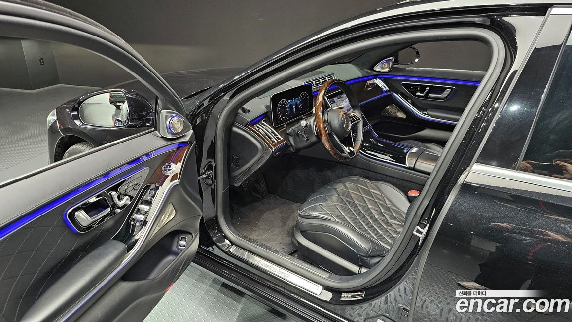 Mercedes-Benz S-Class 2021