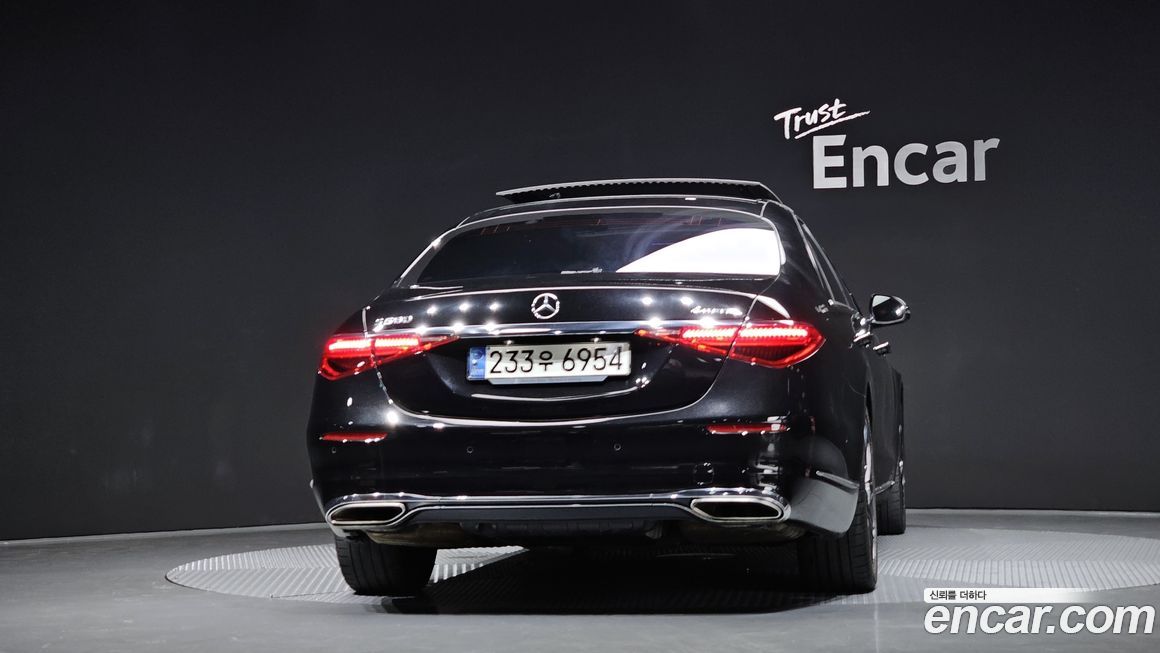 Mercedes-Benz S-Class 2021