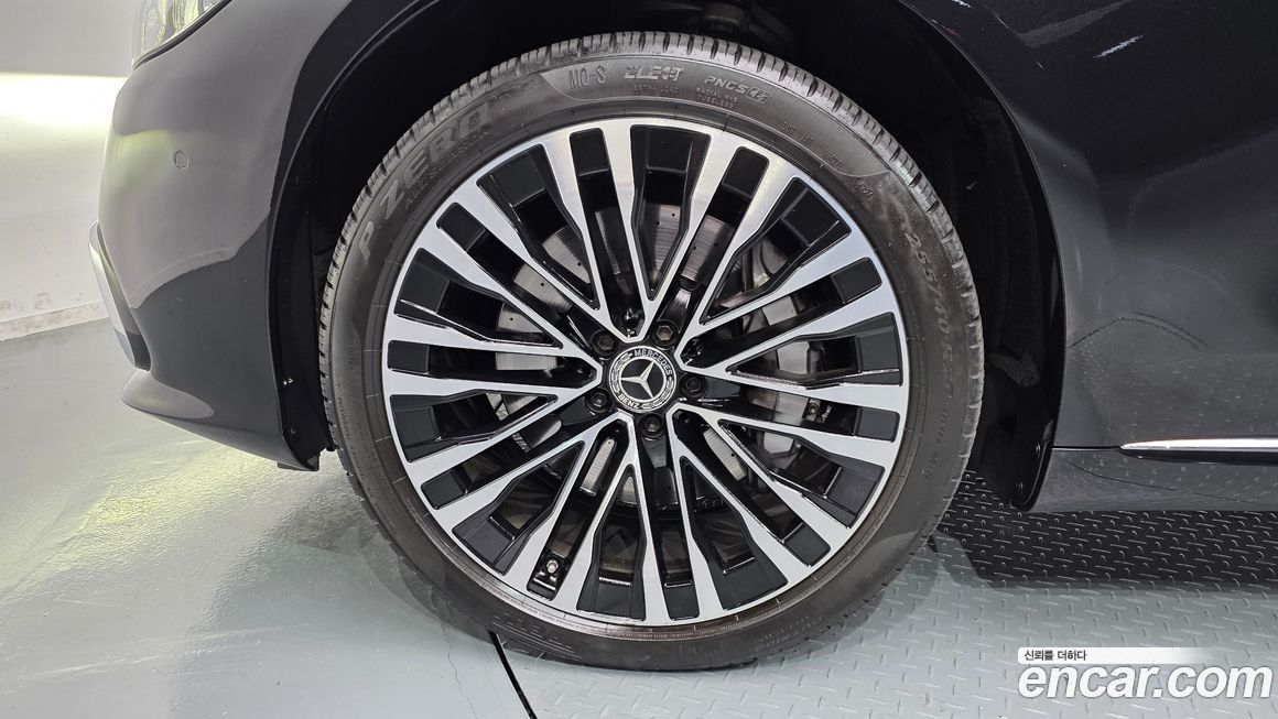 Mercedes-Benz S-Class 2021