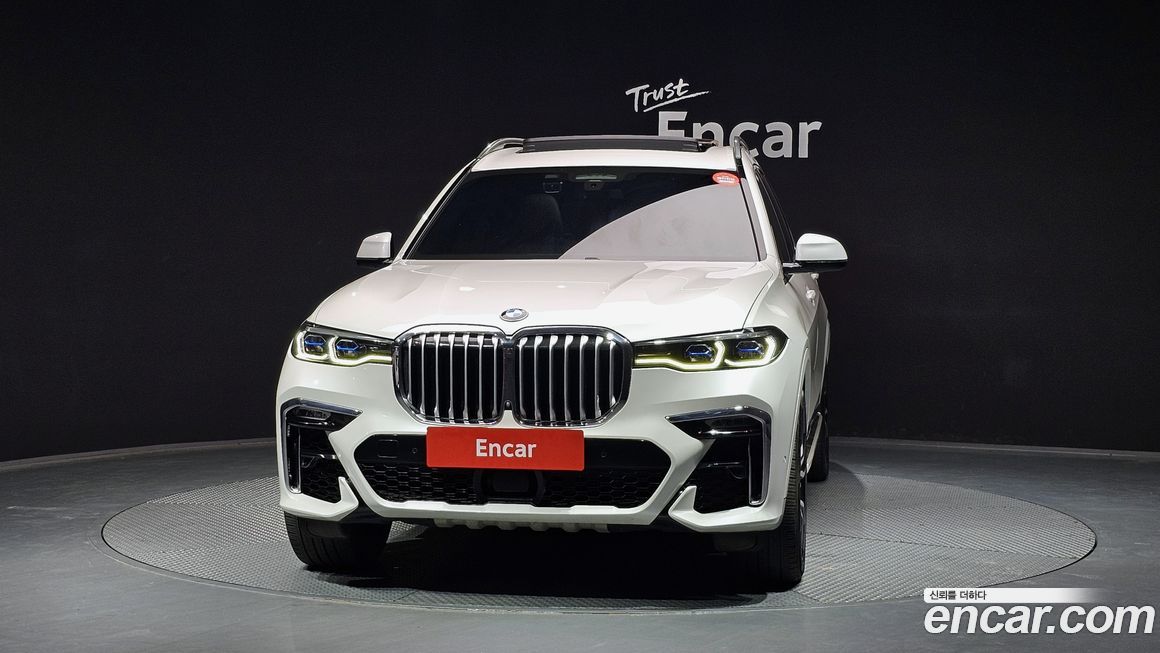 BMW X7 2021