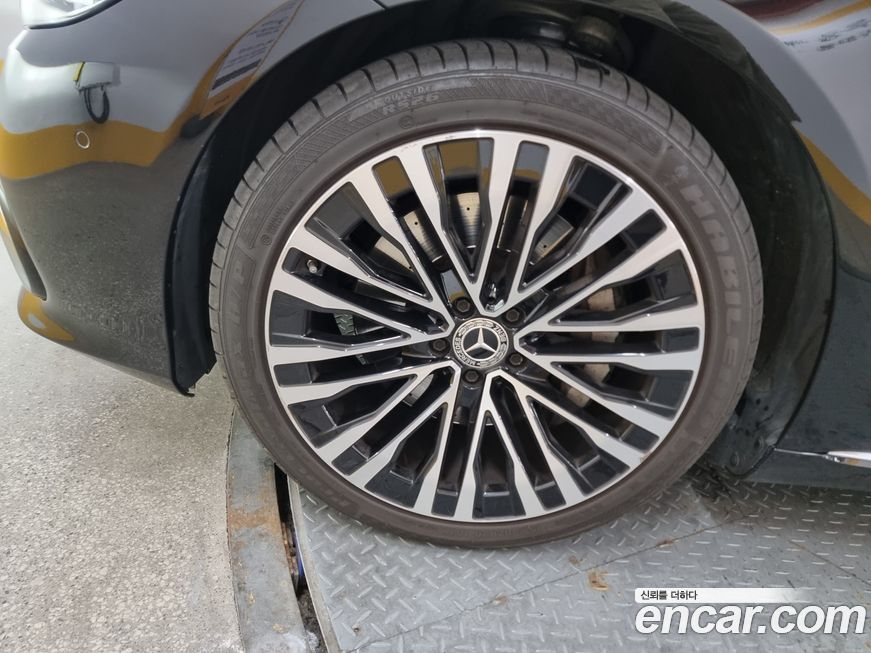 Mercedes-Benz S-Class 2022