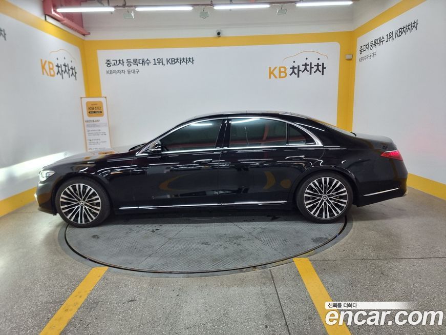 Mercedes-Benz S-Class 2022