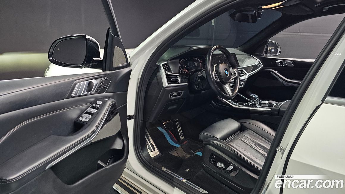 BMW X7 2021