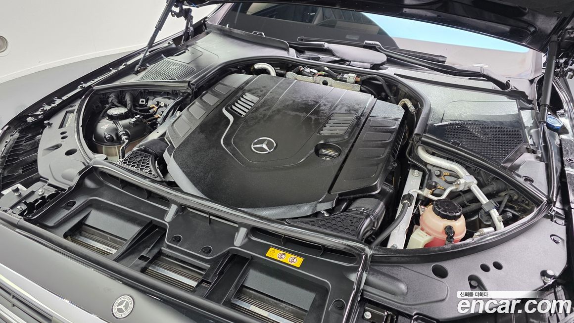 Mercedes-Benz S-Class 2021