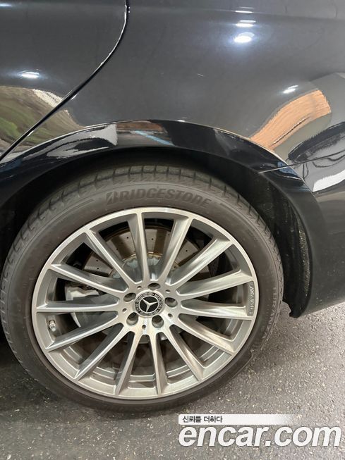 Mercedes-Benz S-Class 2021