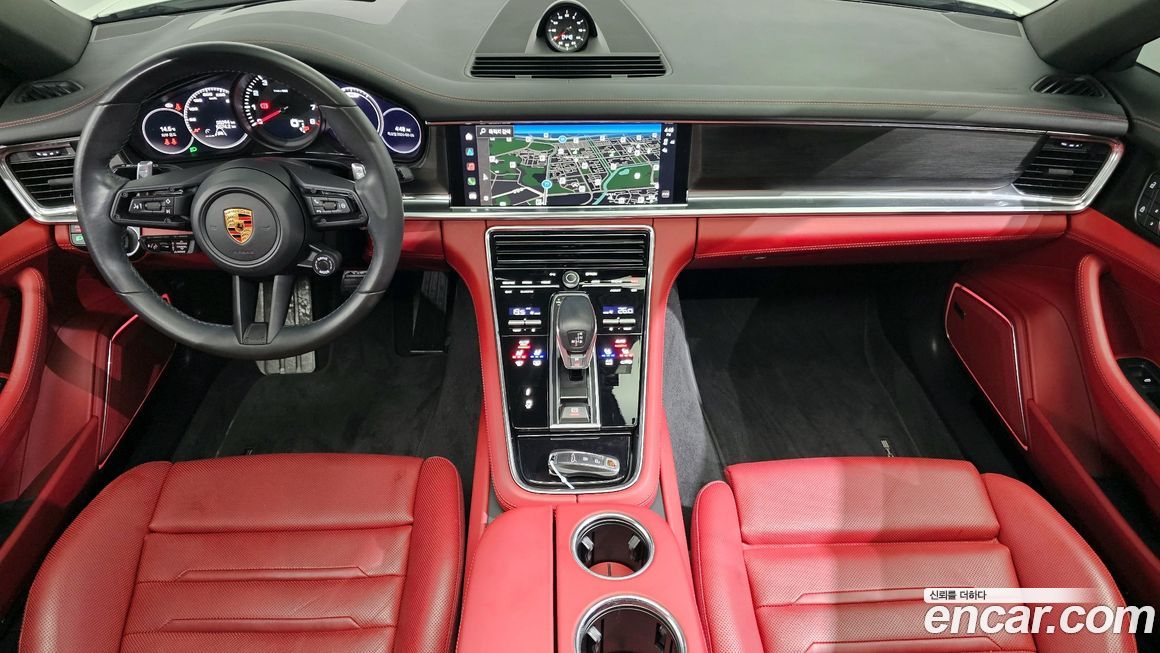 Porsche Panamera 2023