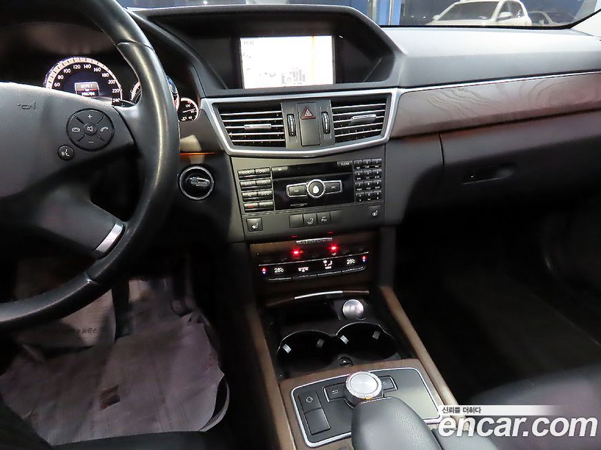 Mercedes-Benz E-Class 2013