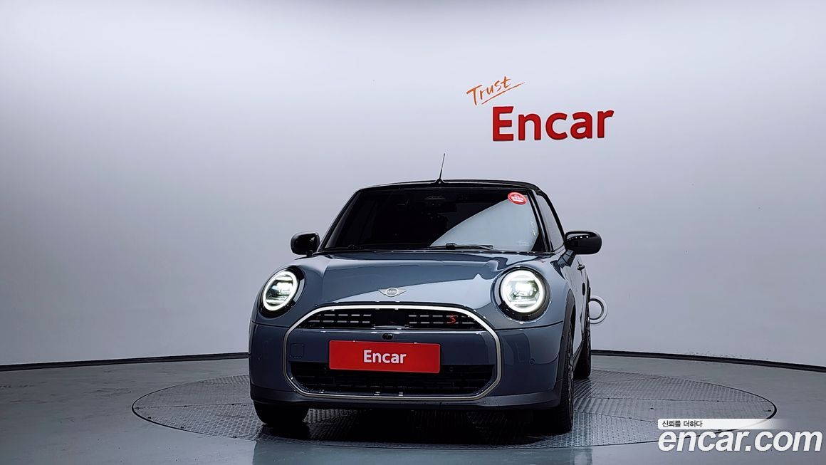 Mini Cooper Convertible 2025