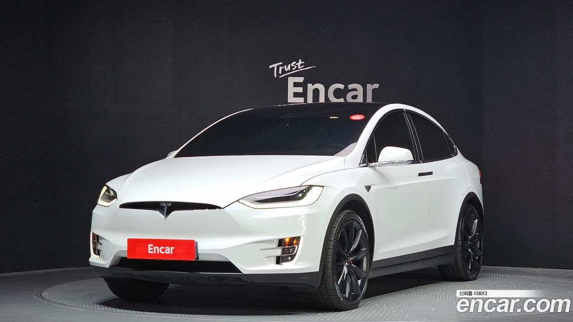 Tesla Model X 2020