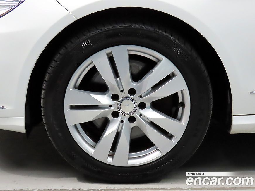 Mercedes-Benz E-Class 2013