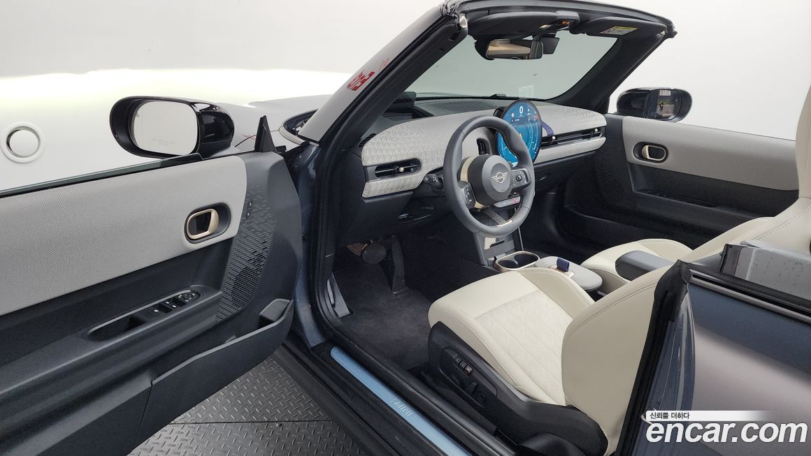 Mini Cooper Convertible 2025