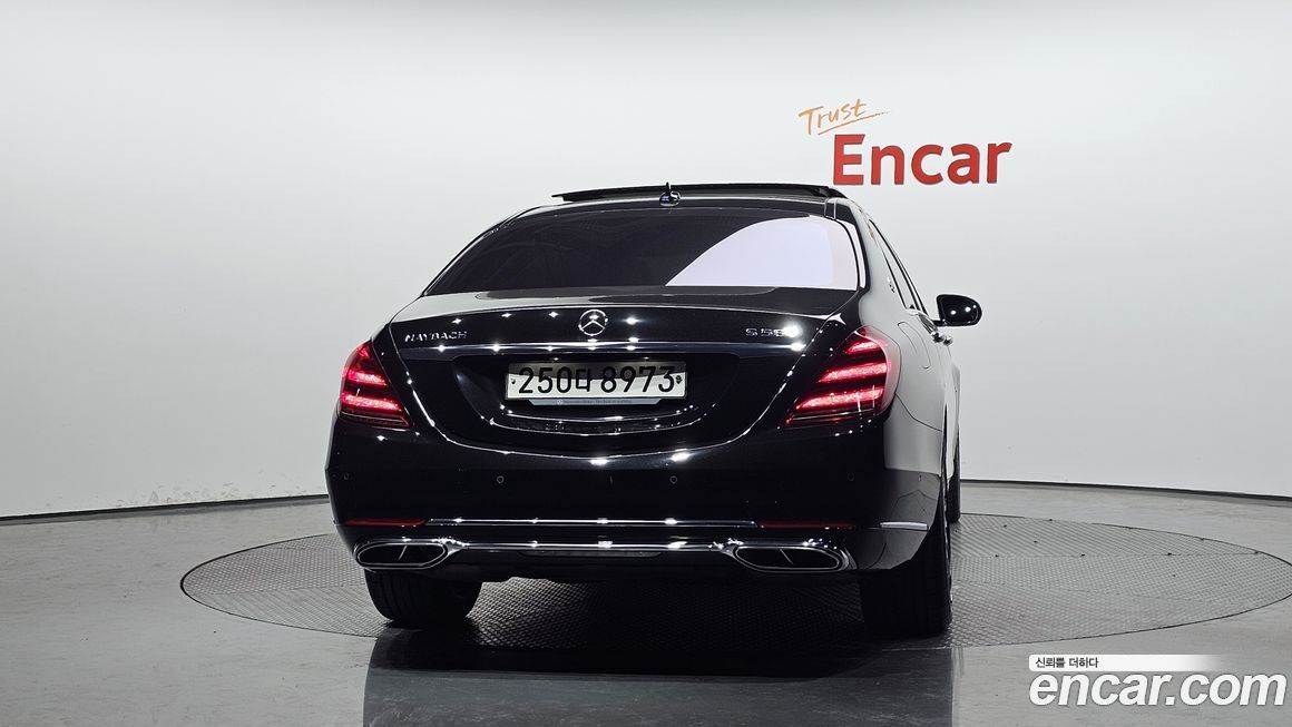 Mercedes-Benz S-Class 2020