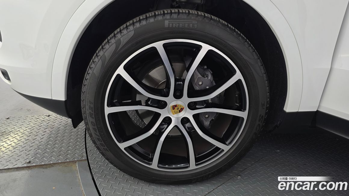 Porsche Cayenne 2022