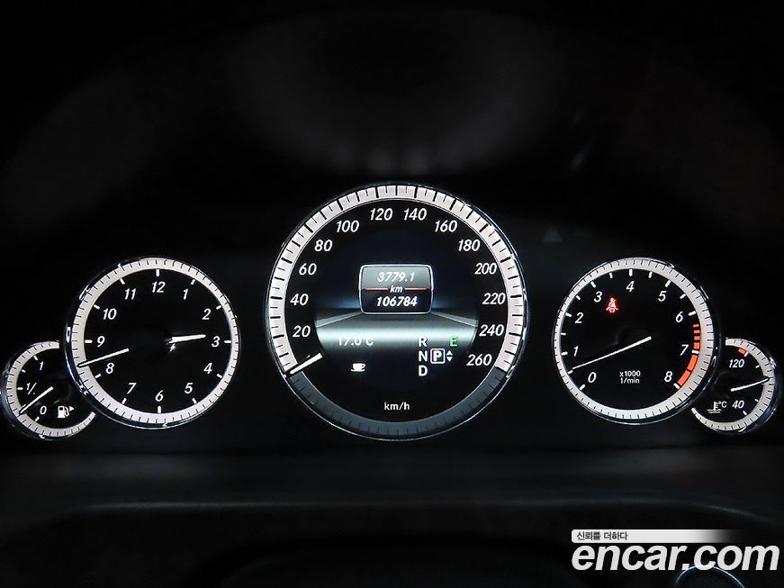 Mercedes-Benz E-Class 2013