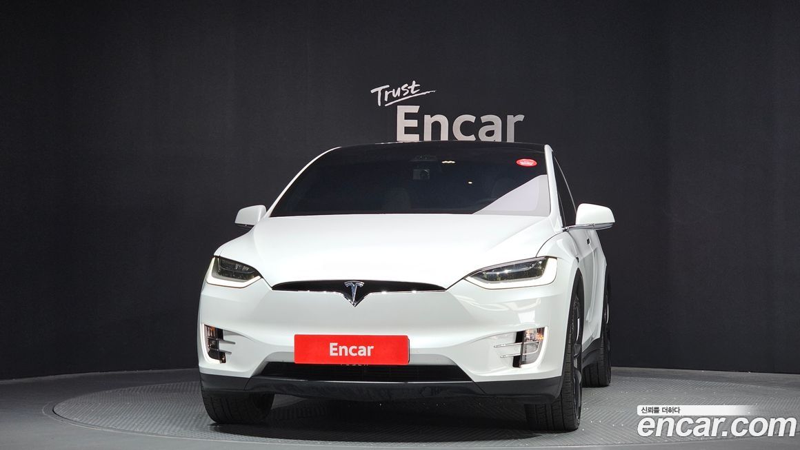Tesla Model X 2020