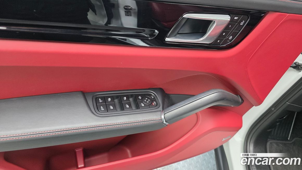 Porsche Cayenne 2022