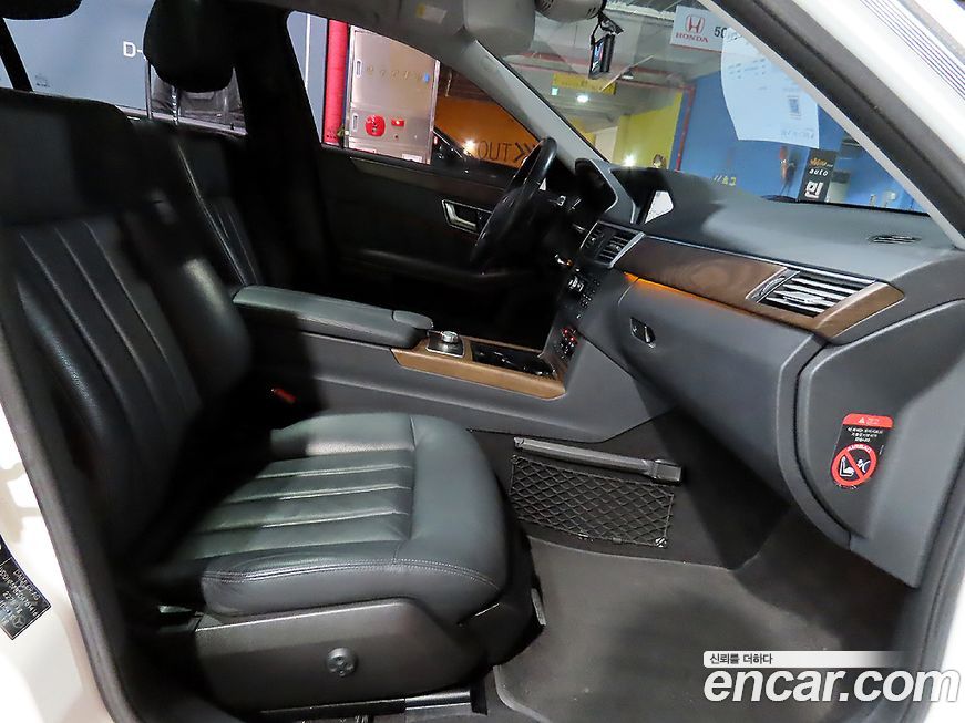 Mercedes-Benz E-Class 2013