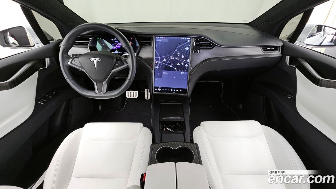 Tesla Model X 2020