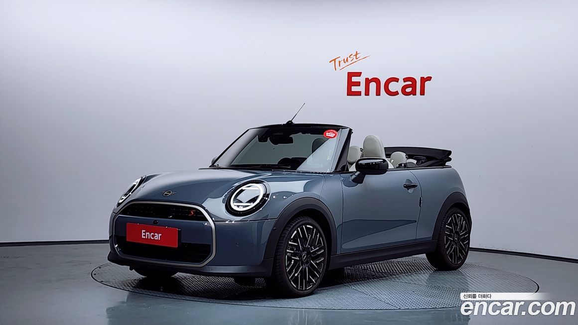 Mini Cooper Convertible 2025