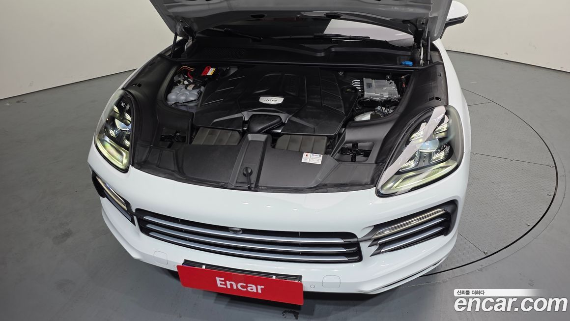 Porsche Cayenne 2022