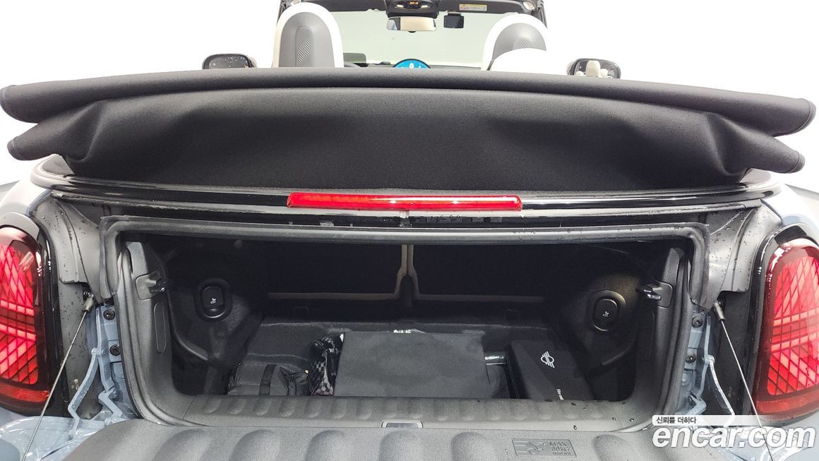 Mini Cooper Convertible 2025