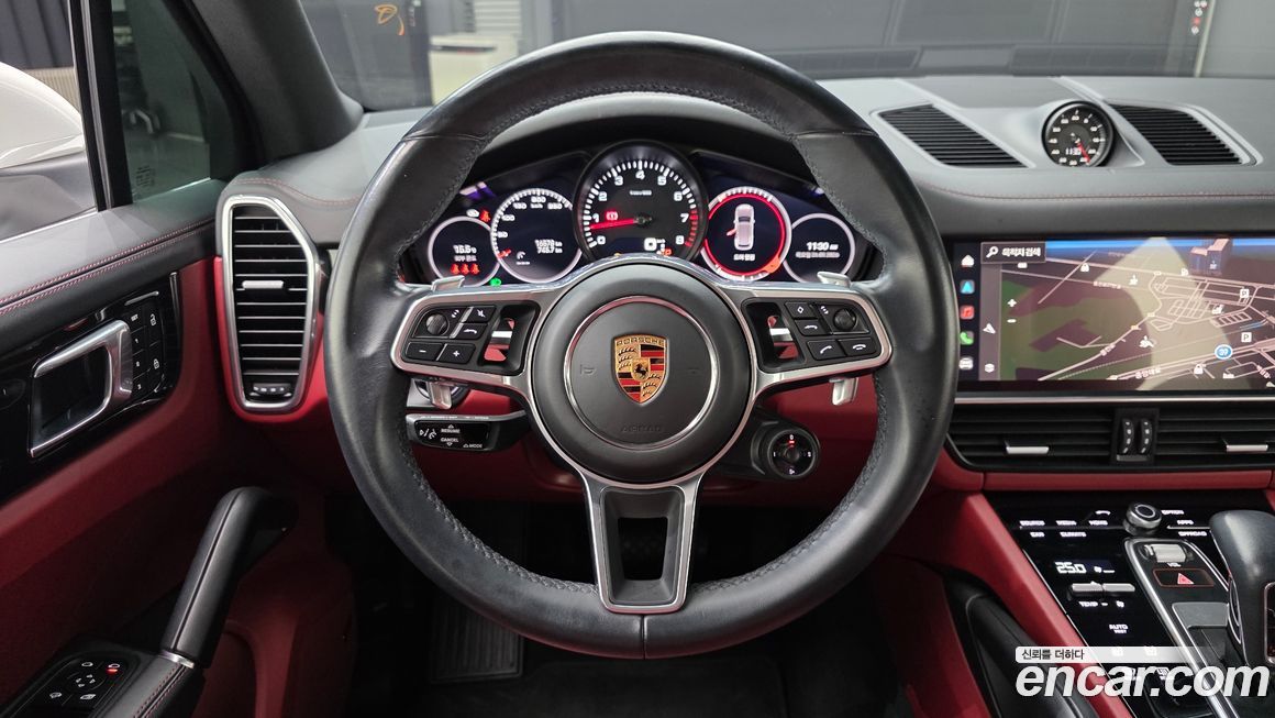 Porsche Cayenne 2022