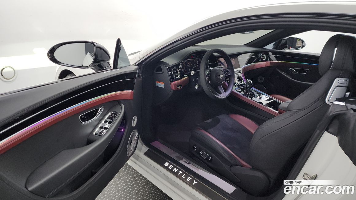 Bentley Continental 2023