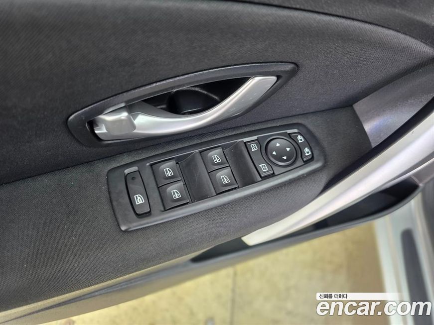 Renault-KoreaSamsung SM3 2010