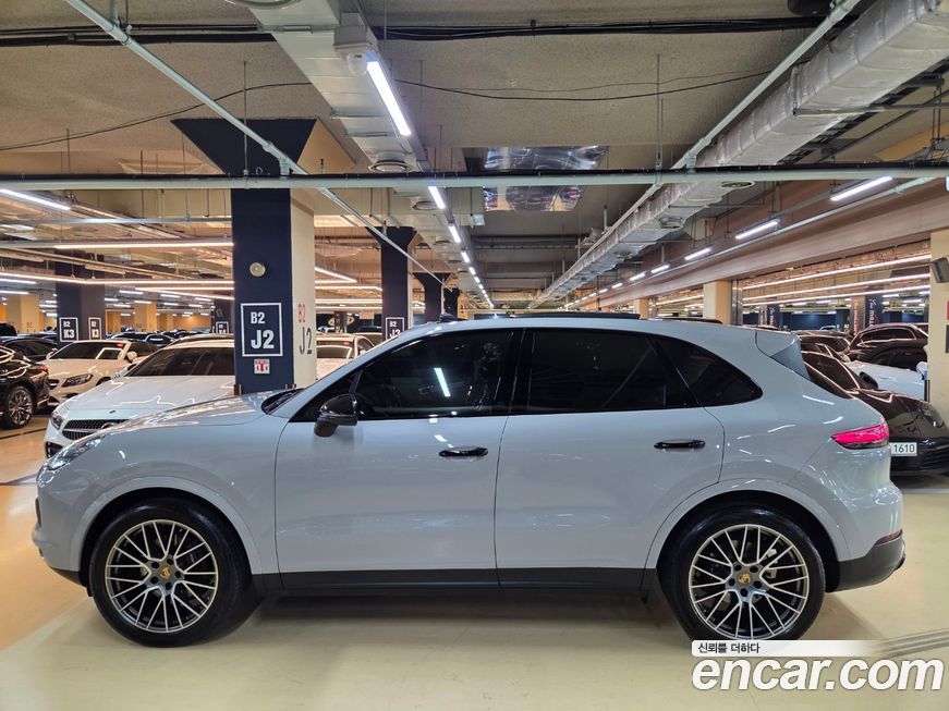 Porsche Cayenne 2023