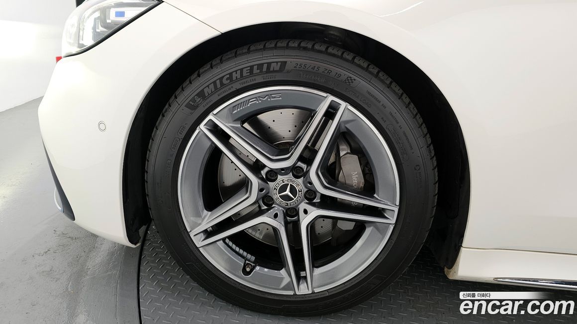 Mercedes-Benz S-Class 2022