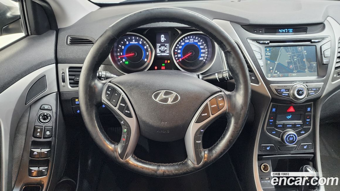 Hyundai AVANTE 2015