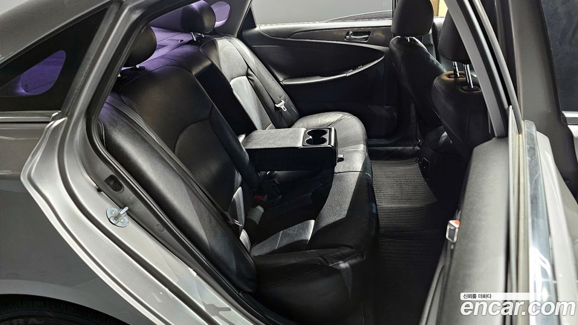 Hyundai Sonata 2012
