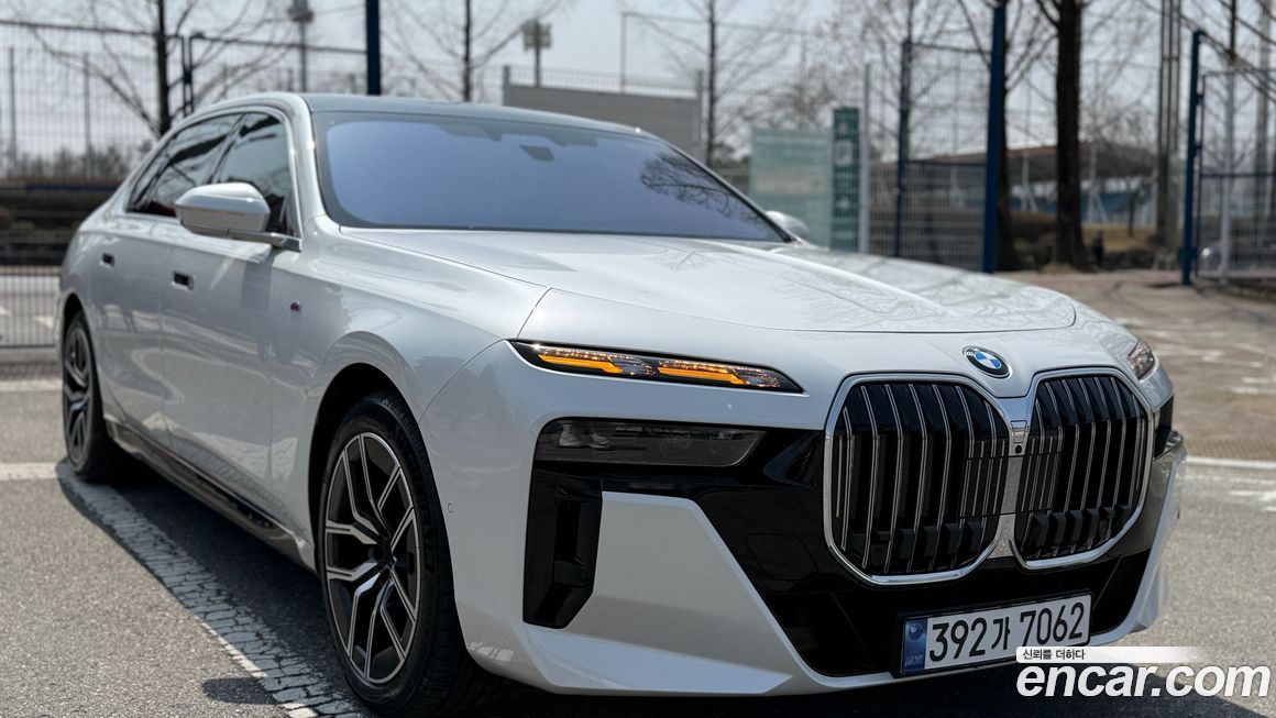 BMW 7-Series 2024
