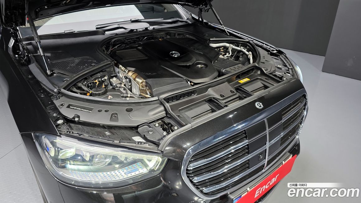 Mercedes-Benz S-Class 2023