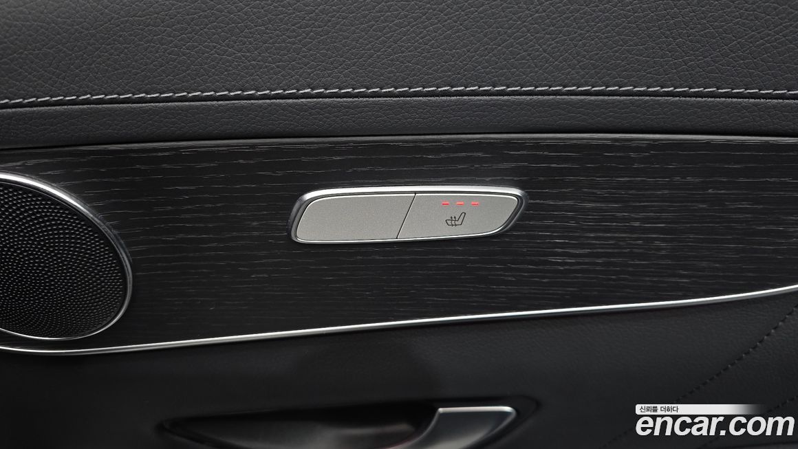 Mercedes-Benz GLC-Class 2023