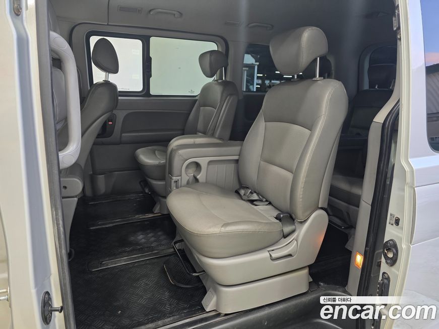 Hyundai Starex 2010