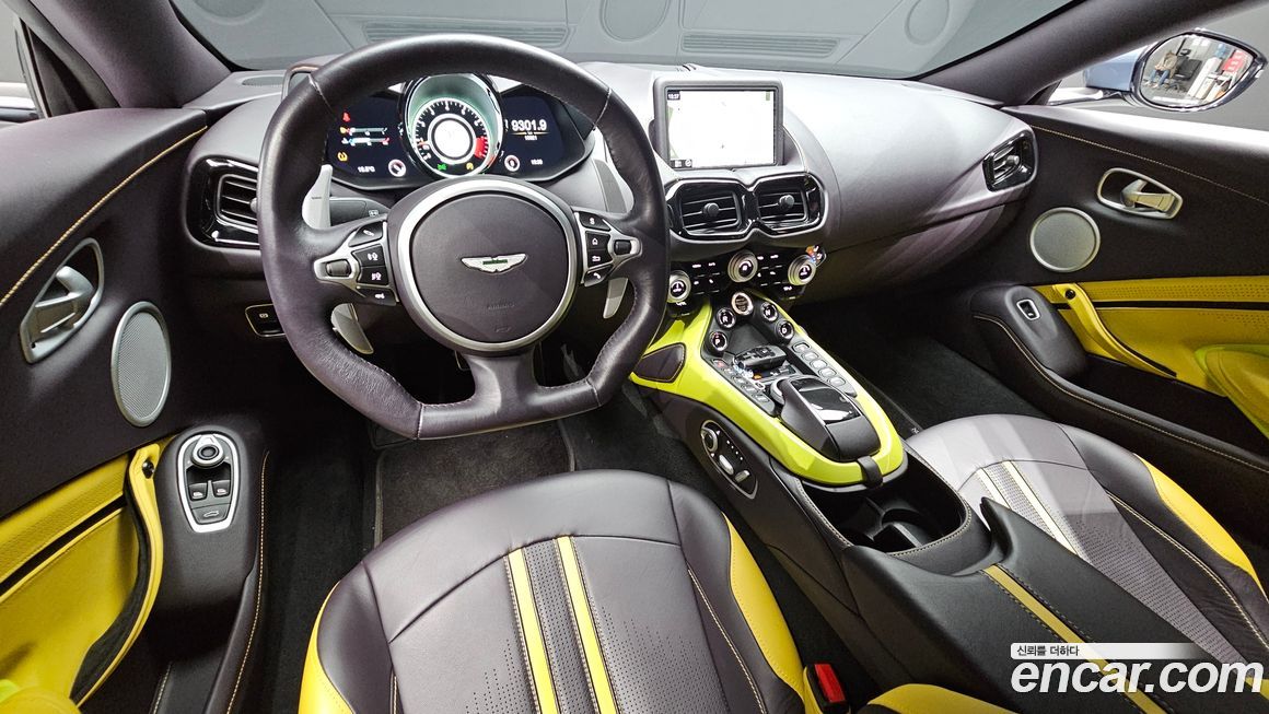 Astonmartin Vantage 2020