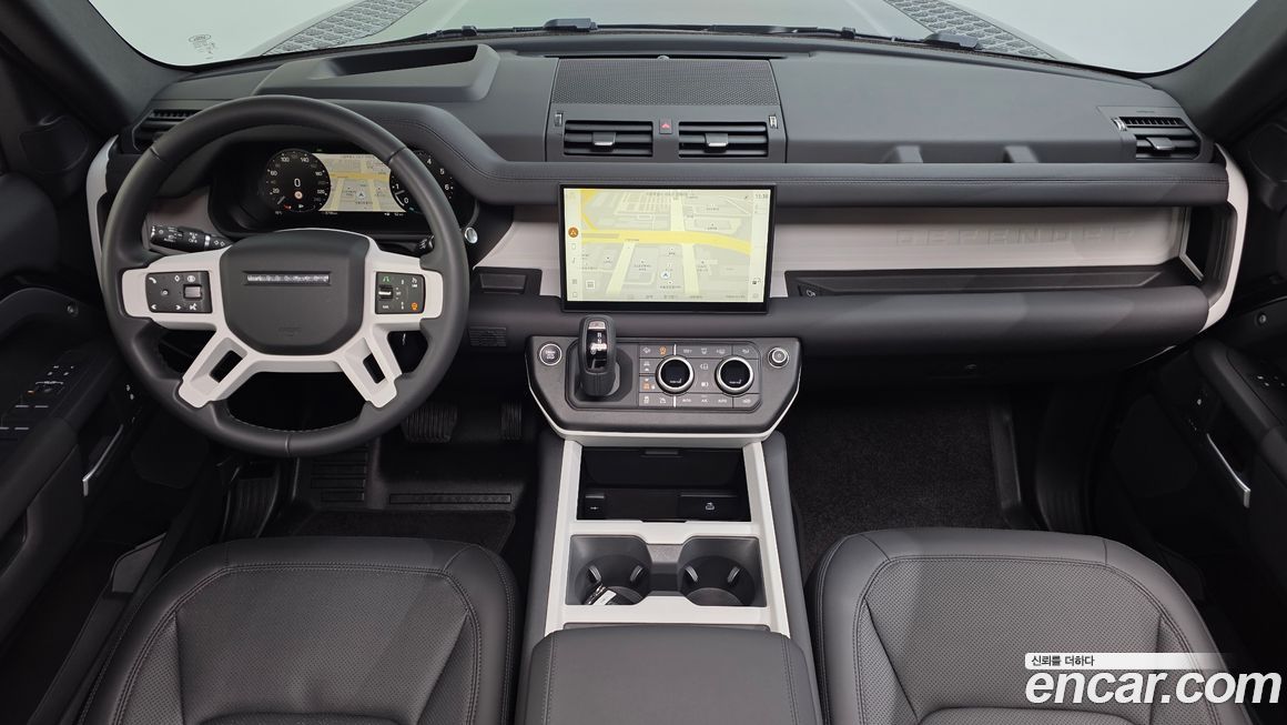 Land Rover Defender 2025
